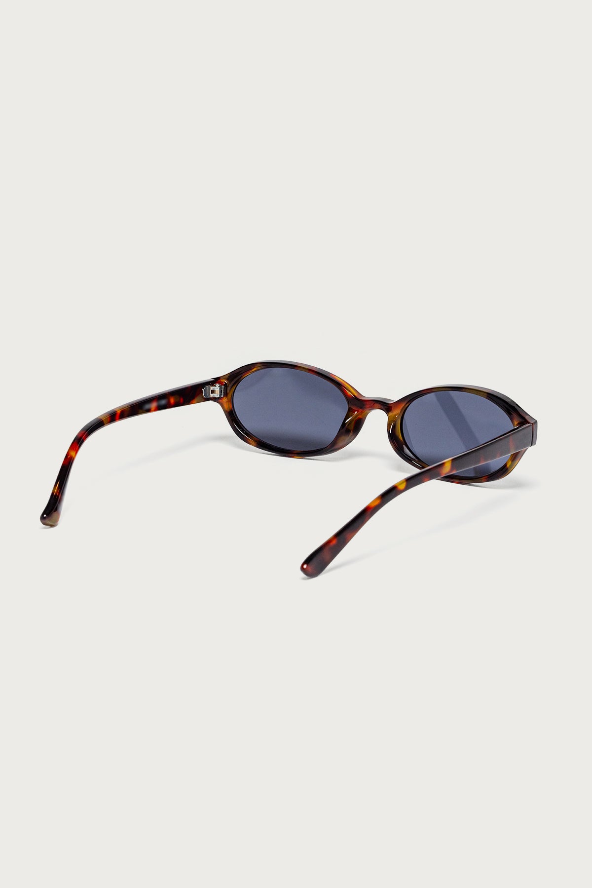 Clarke Oval Sunglasses - Image 4