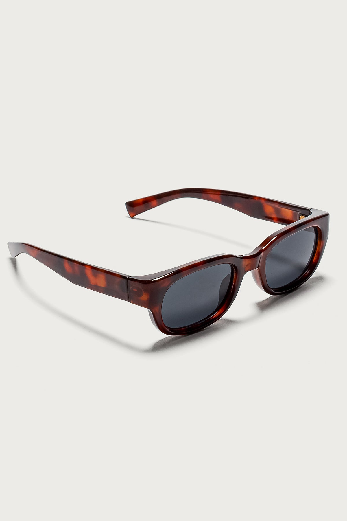 Janu Square Sunglasses - Image 3
