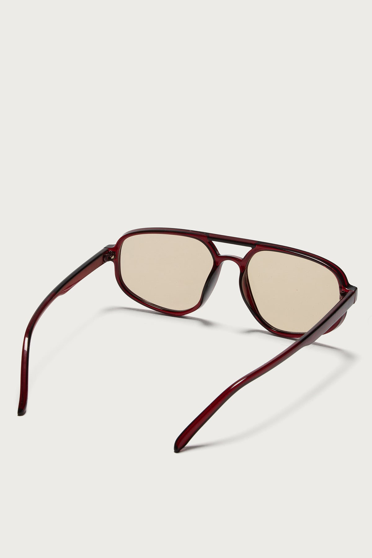 City Babe Round Sunglasses - Image 4