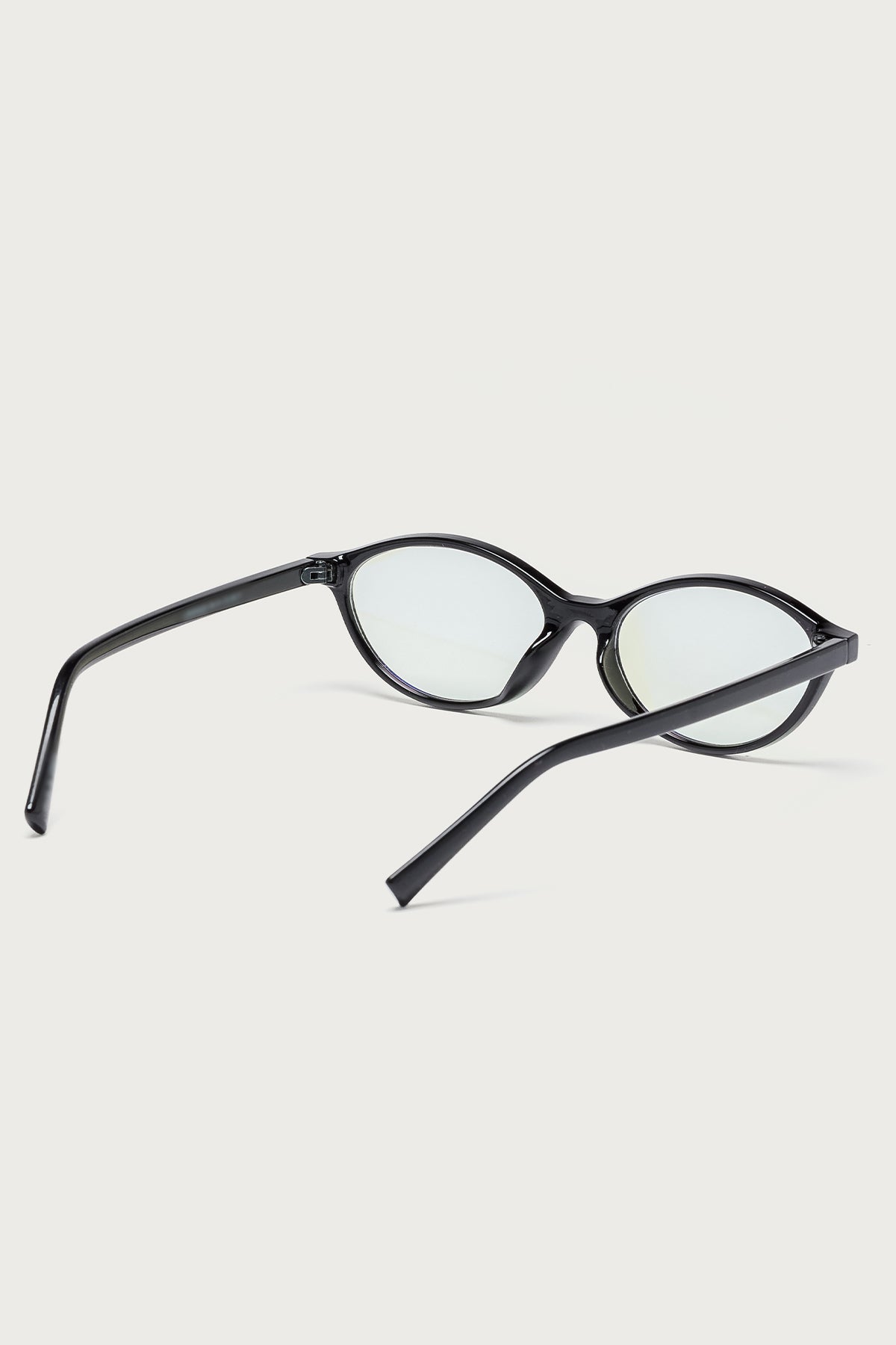 Arlo Oval Blue Light Glasses - Image 4