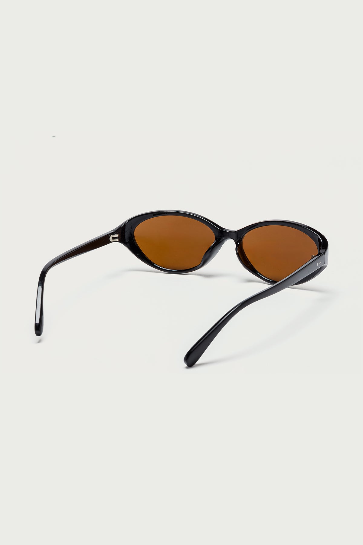 All Day Round Sunglasses - Image 4