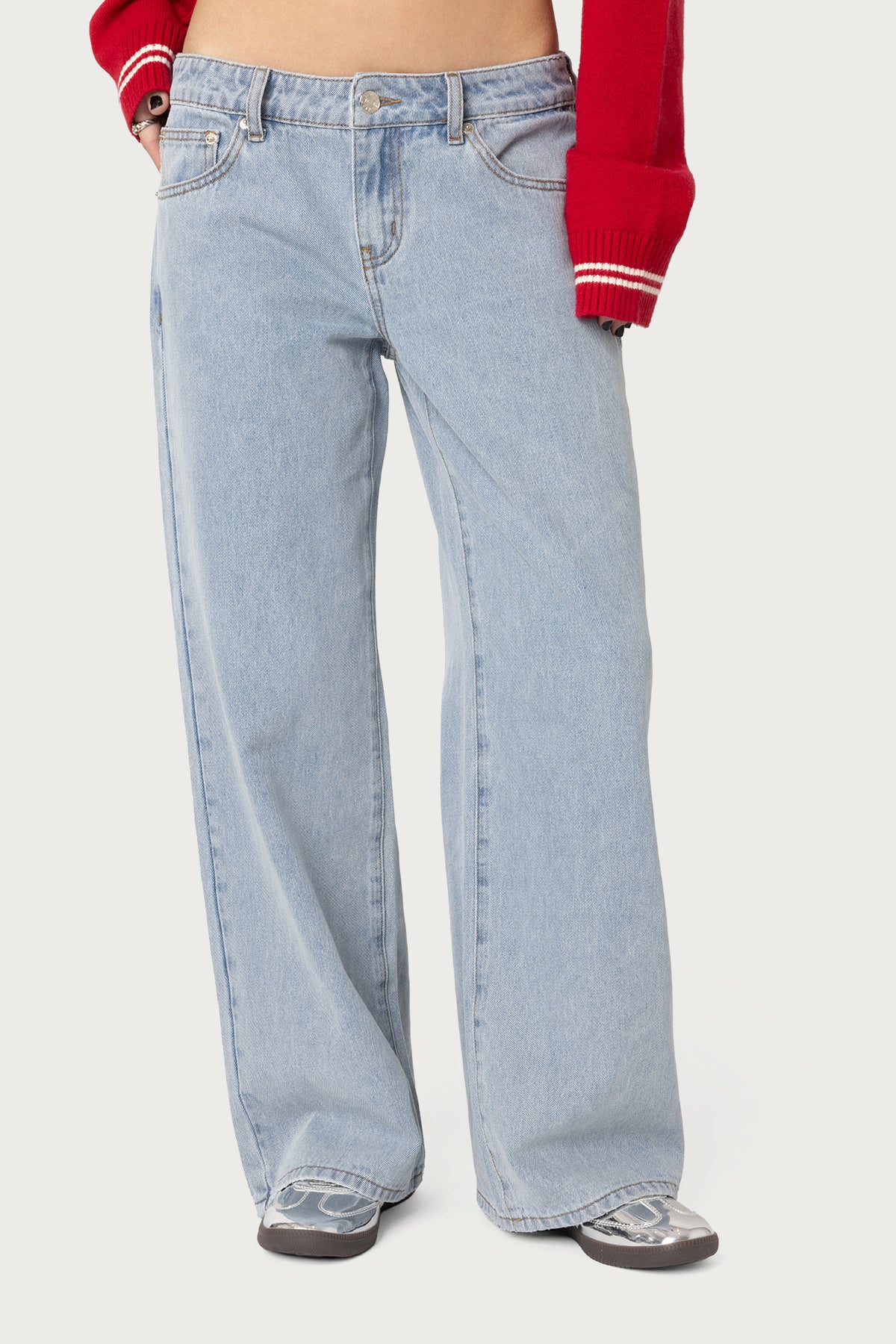 Petite Raelynn Washed Low Rise Baggy Jeans - Image 2