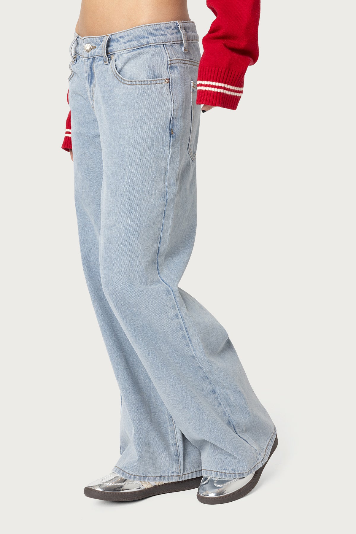 Petite Raelynn Washed Low Rise Baggy Jeans - Image 3