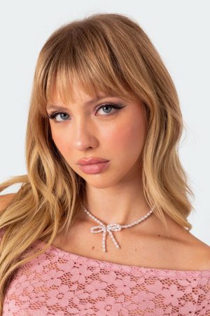 Pearl Bow Necklace