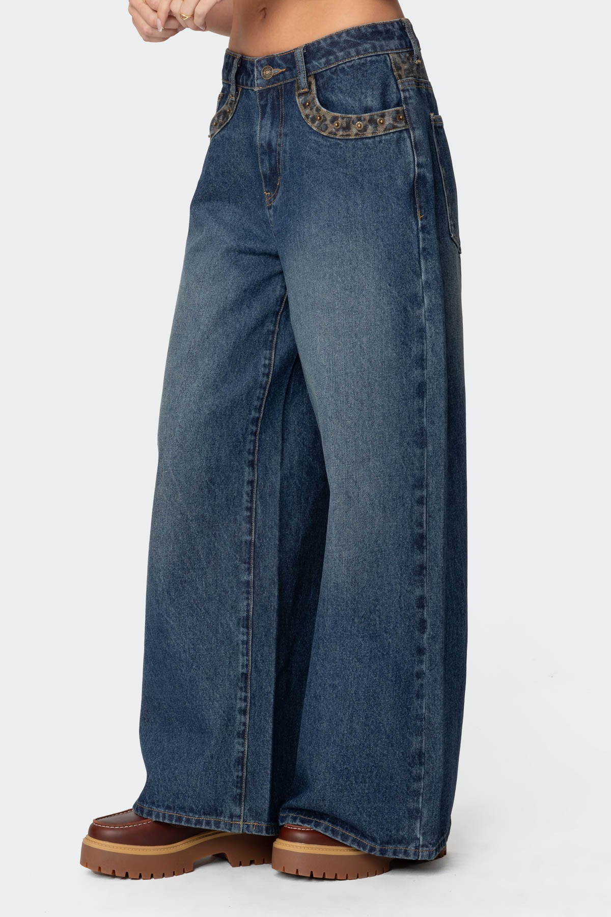 Gwen Leopard Detail Low Rise Baggy Jeans - Image 3
