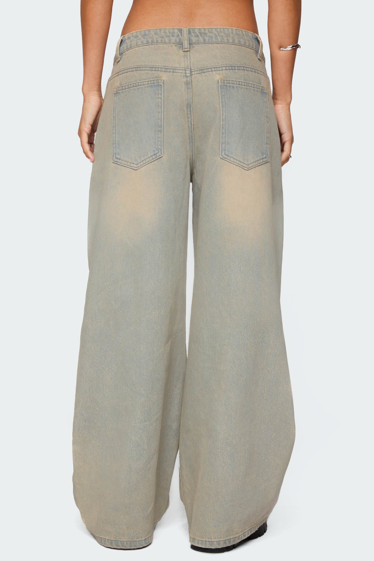 Santi Low Rise Baggy Jeans - Image 4