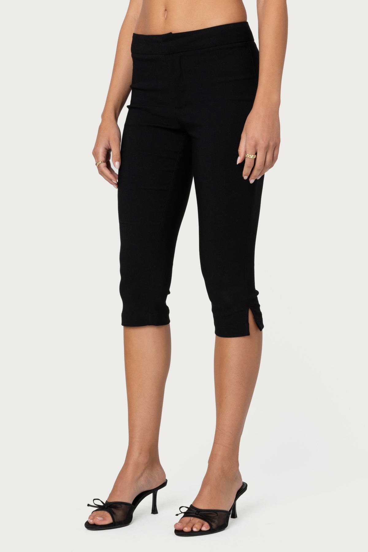 Sarafina Capri Pants - Image 5