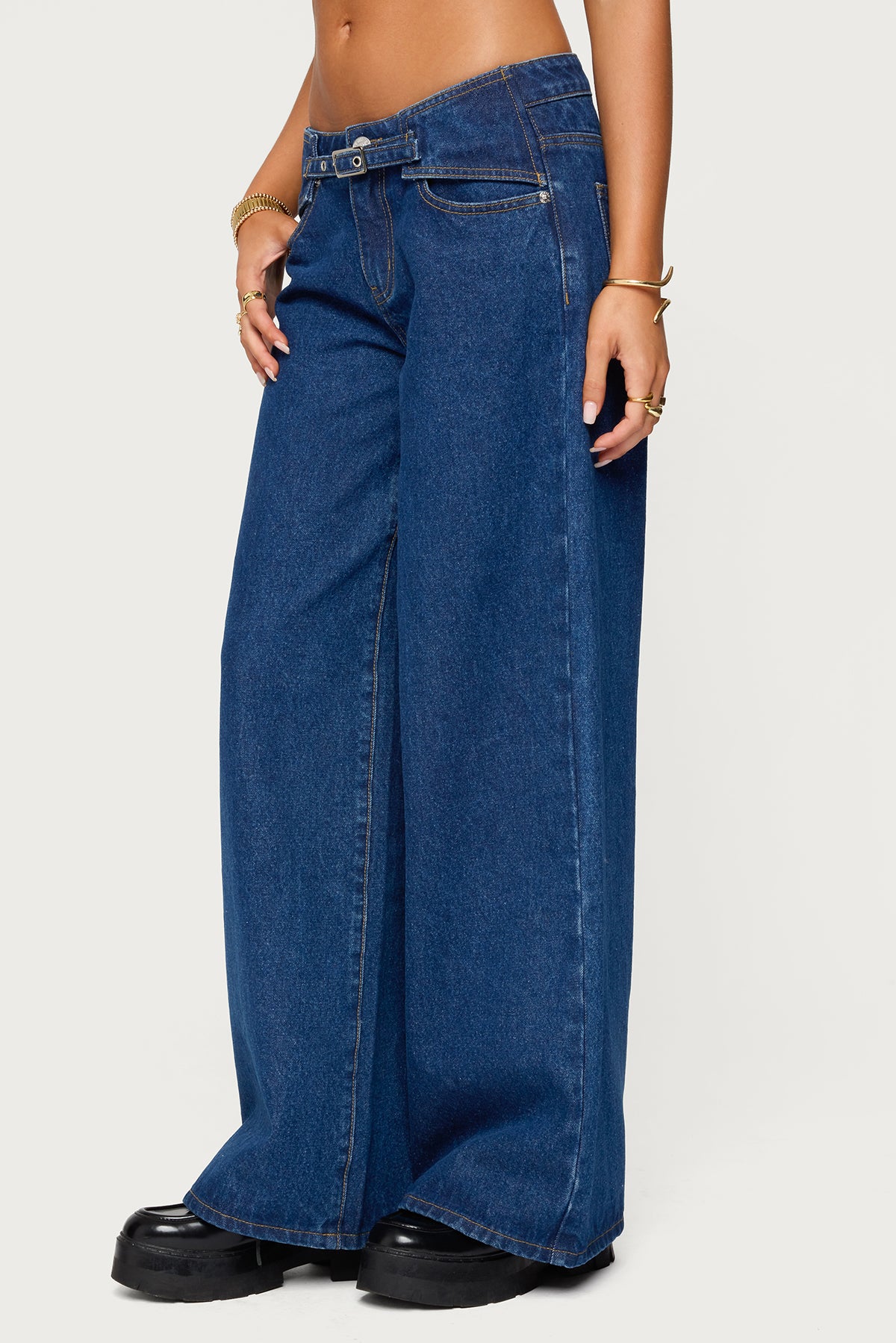 Edie Belt Detail Low Rise Baggy Jeans - Image 4