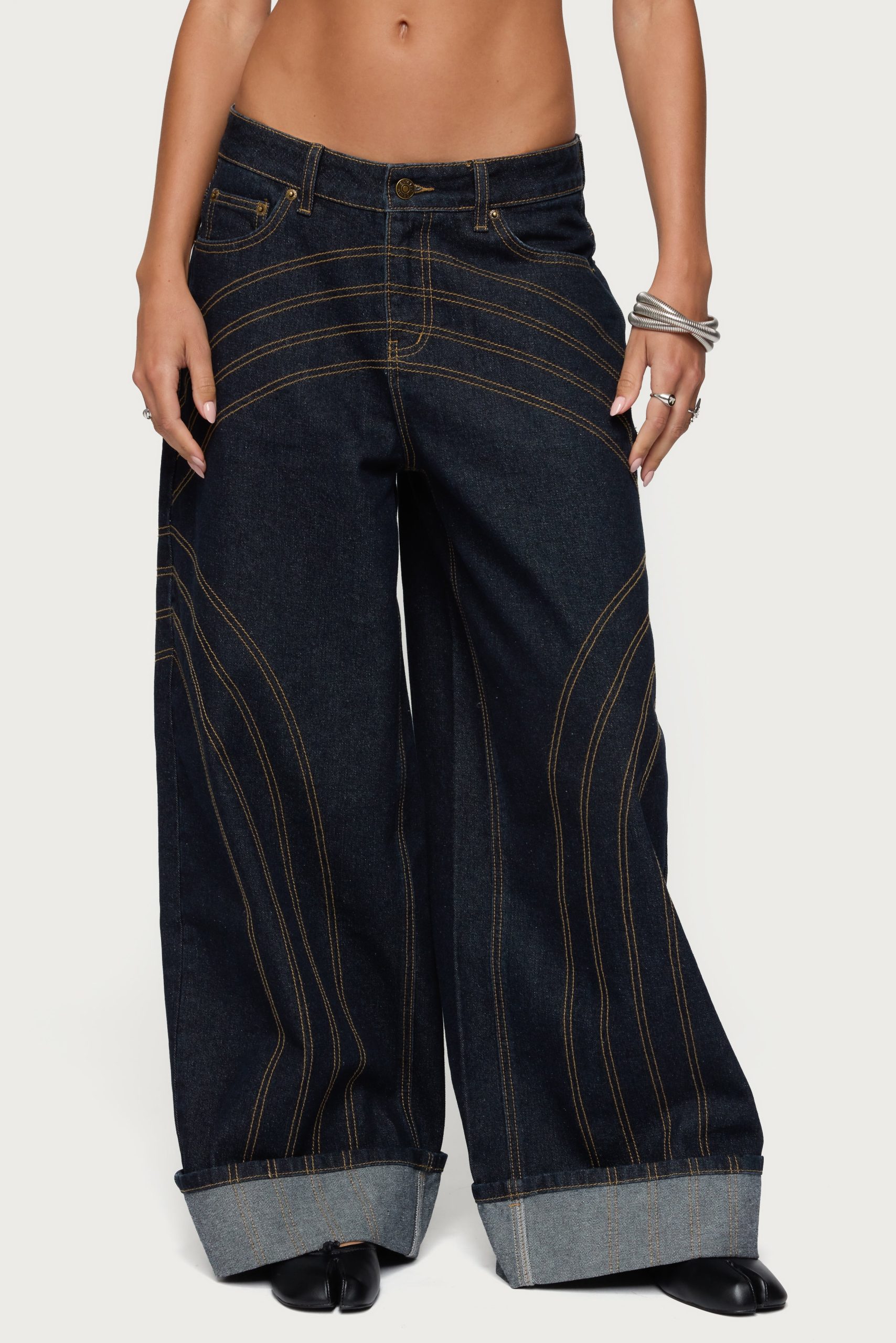 Cuffed Low Rise Baggy Jeans - Image 3