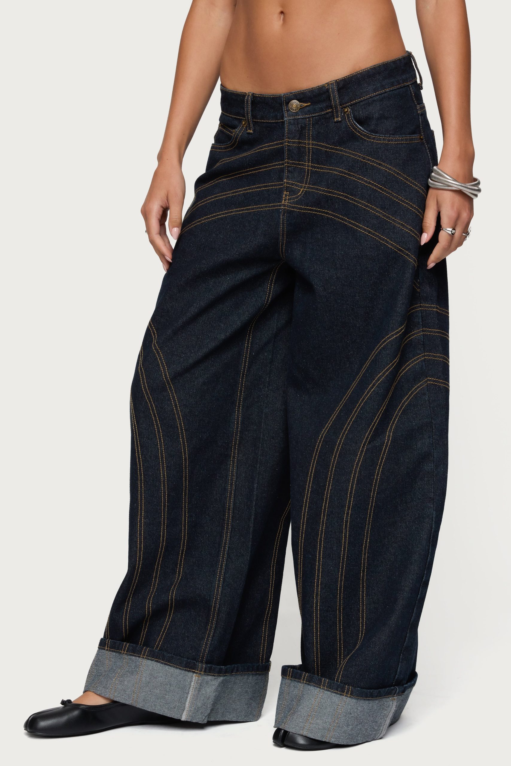 Cuffed Low Rise Baggy Jeans - Image 5