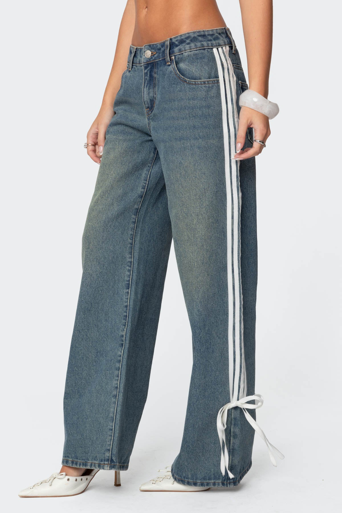 Ribbon Washed Low Rise Baggy Jeans - Image 3