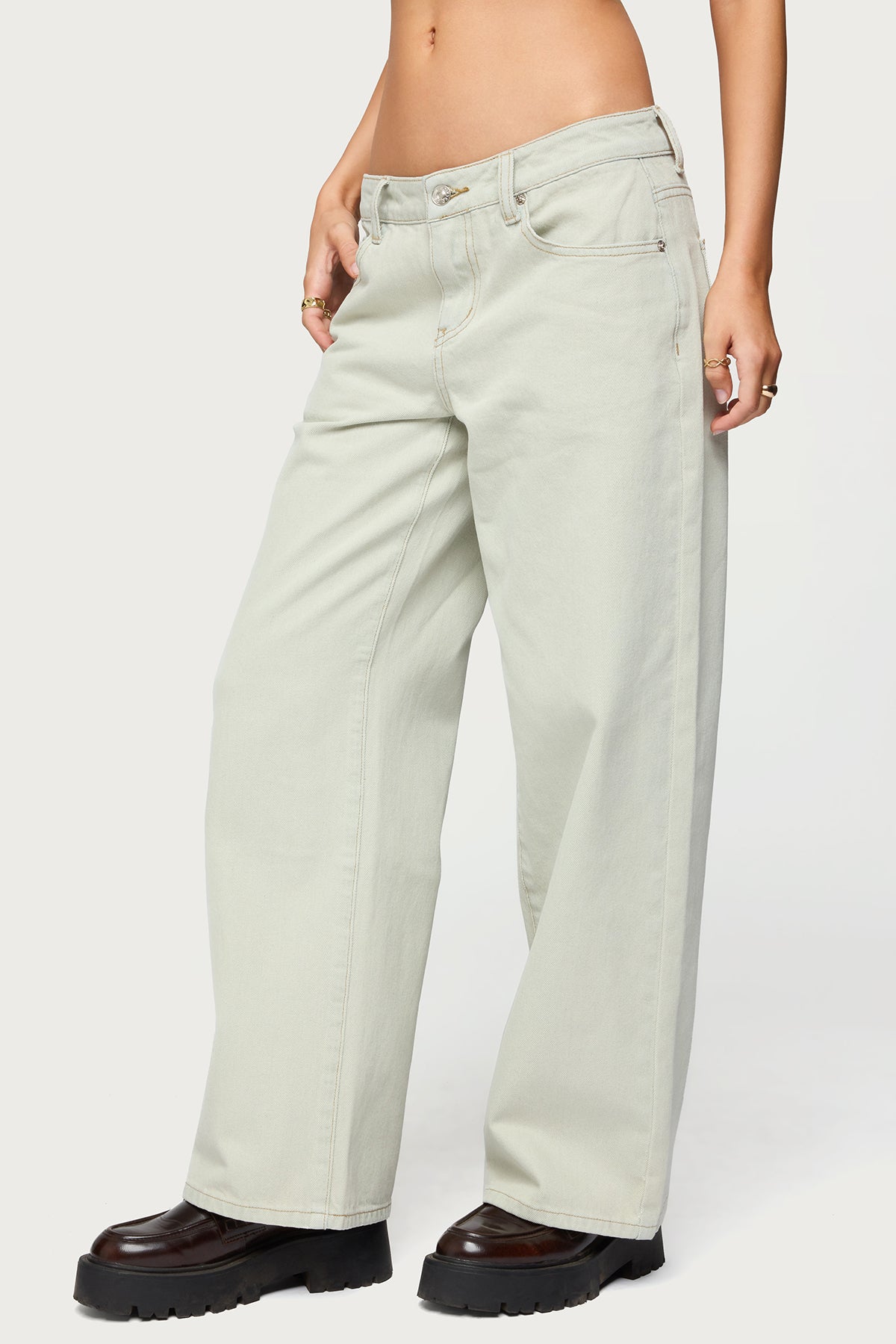 Petite Raelynn Washed Low Rise Baggy Jeans - Image 3