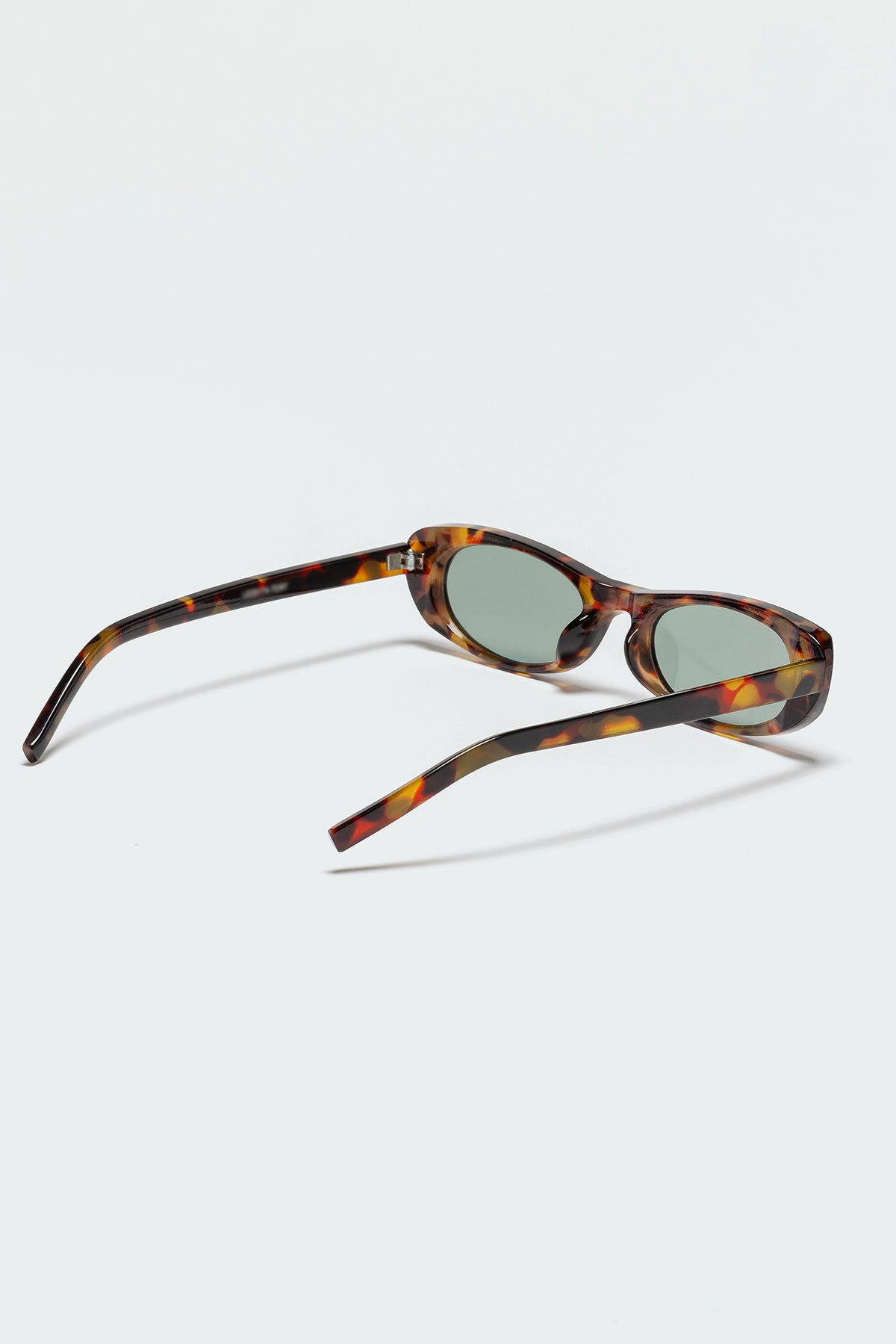 Cattie Cat Eye Sunglasses - Image 4