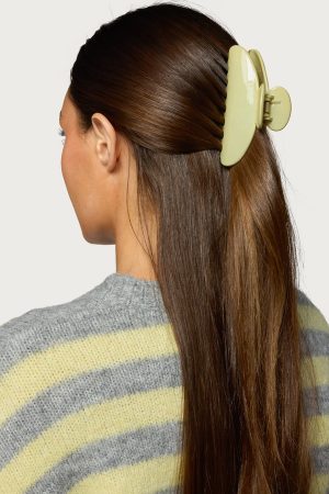 Clean Girl Hair Clip