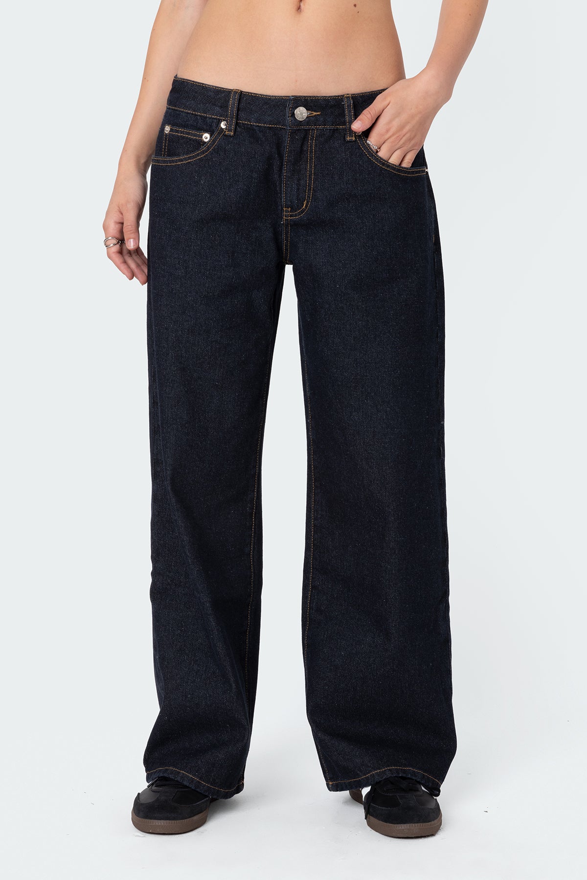 Petite Raelynn Washed Low Rise Baggy Jeans - Image 2