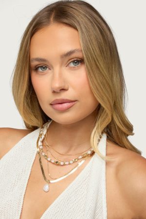 Pearly Necklace Set