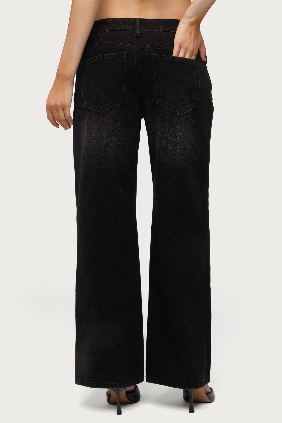 Petite Raelynn Washed Low Rise Baggy Jeans - Image 3