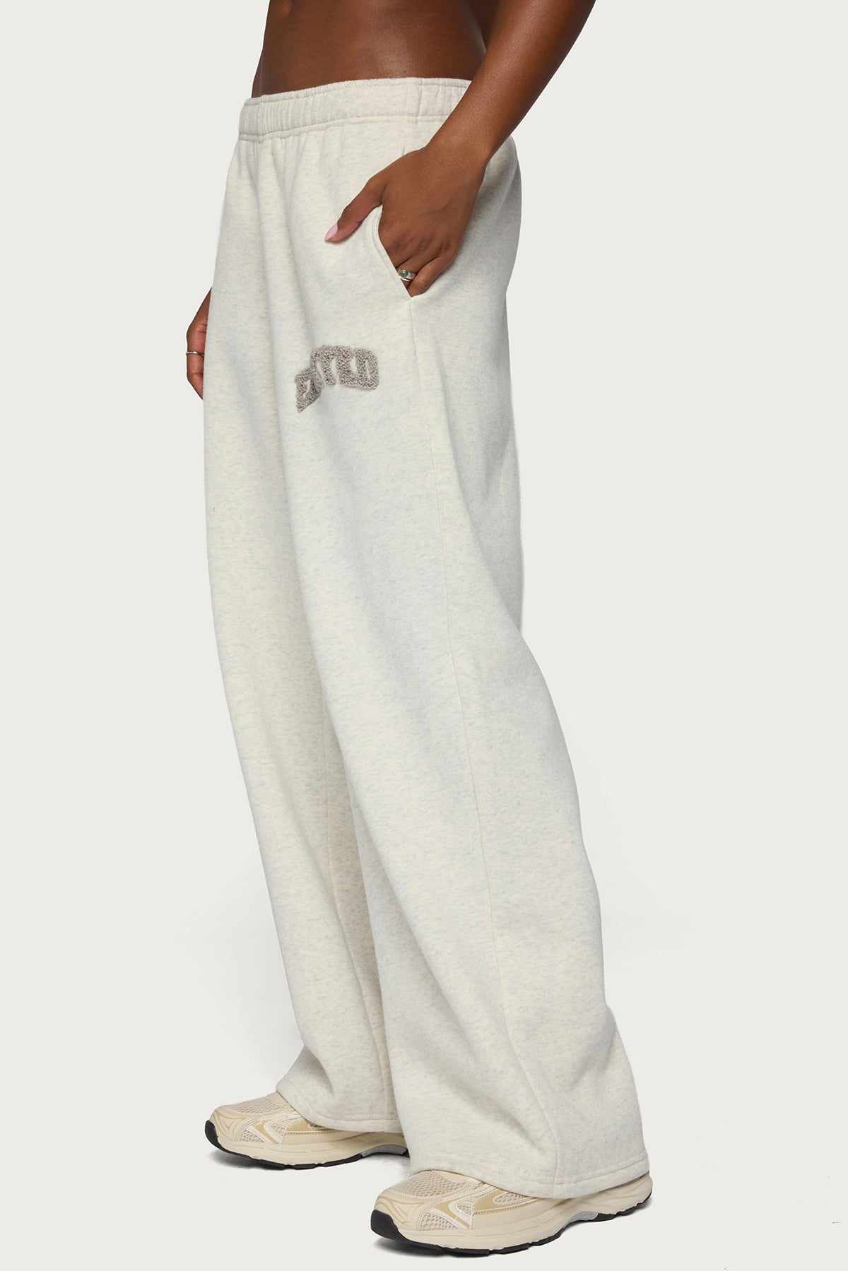 Edikted To You Wide Leg Sweatpants - Image 5