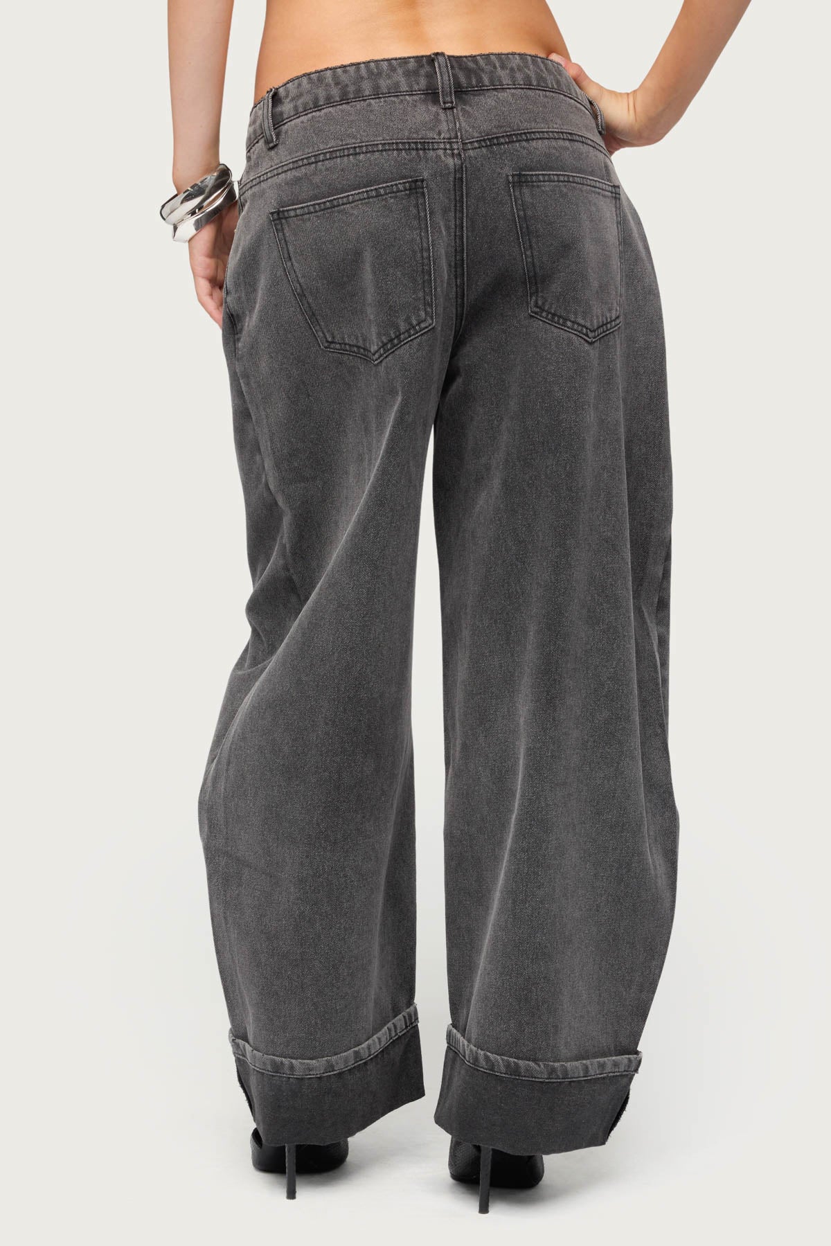 Petite Kella Low Rise Baggy Jeans - Image 5