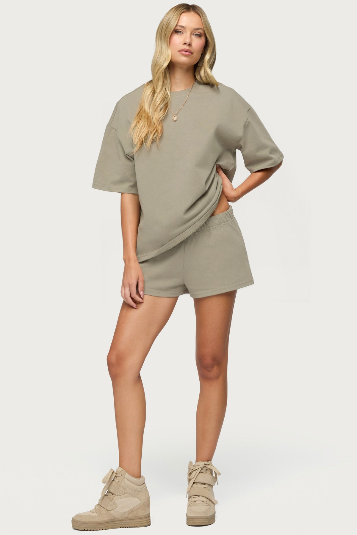 Cecilia Oversized T Shirt - Image 5
