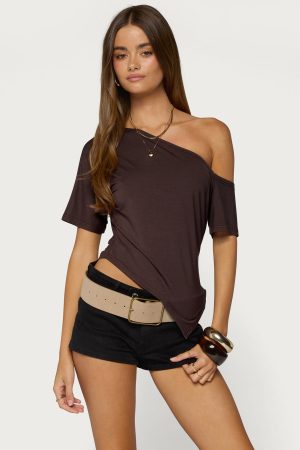 Elori Asymmetric Off Shoulder Top